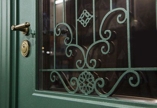 Входная дверь  